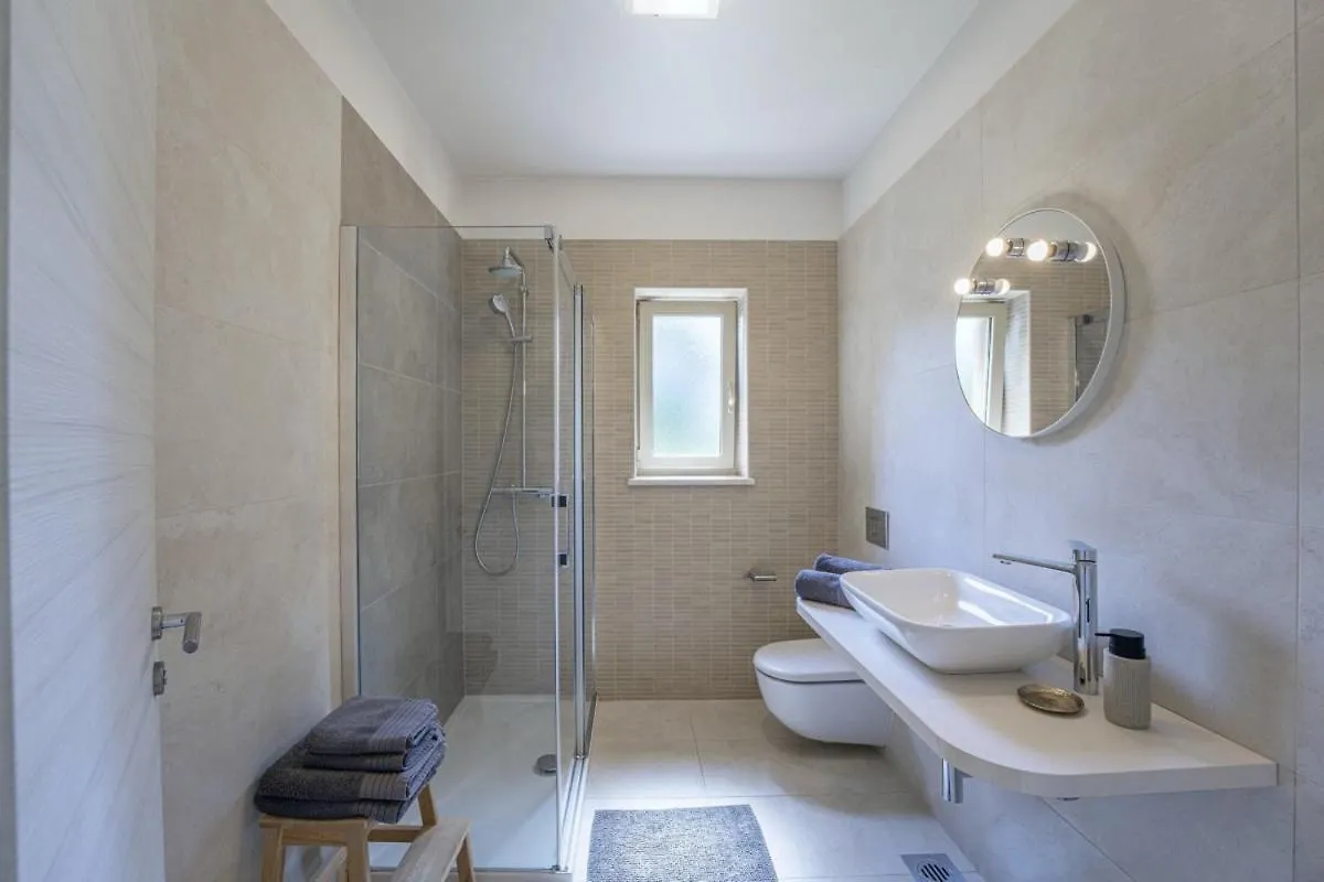 Villa Aria In Kraj Drage - Haus Fuer 6 Personen Nedescina