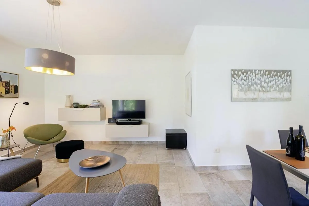 Villa Aria In Kraj Drage - Haus Fuer 6 Personen Nedescina