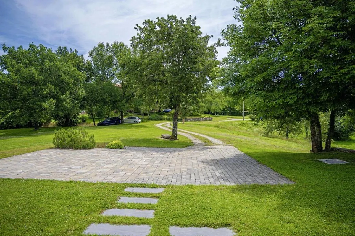 Villa Aria In Kraj Drage - Haus Fuer 6 Personen Nedescina