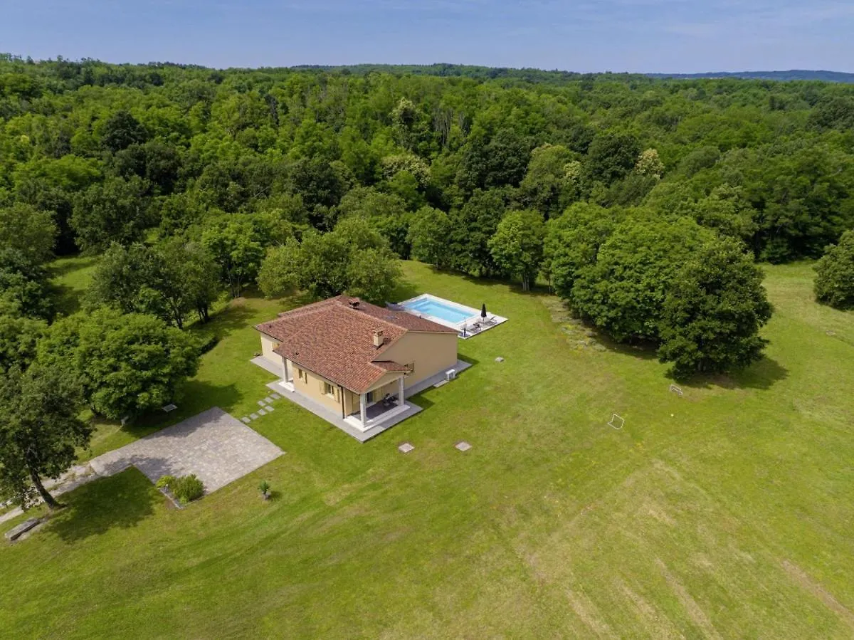 Villa Aria In Kraj Drage - Haus Fuer 6 Personen Nedescina